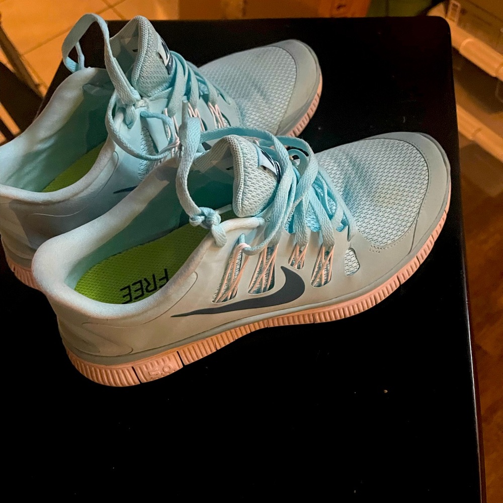 Nike Womens Free 5.0 - Like New!